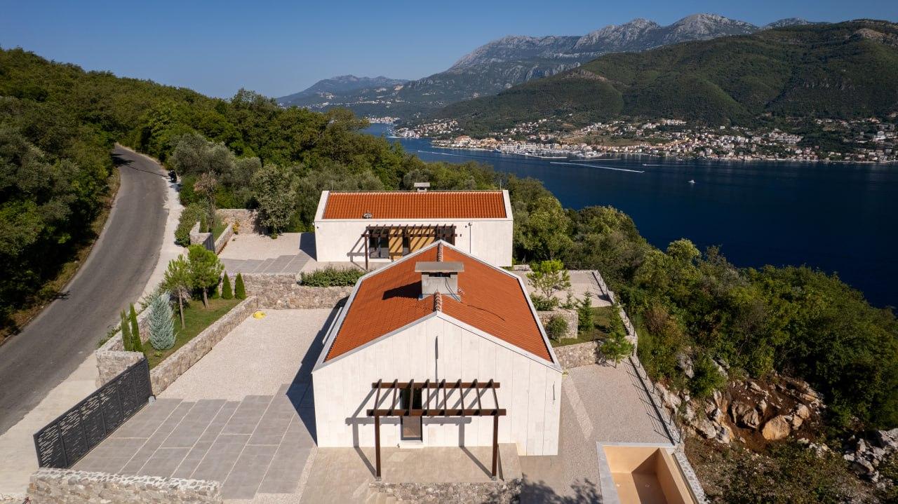 Modern villa for sale in Lustica