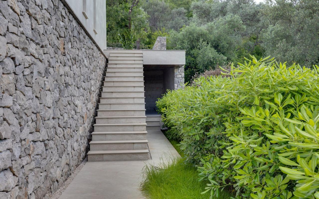 Modern villa for sale in Lustica