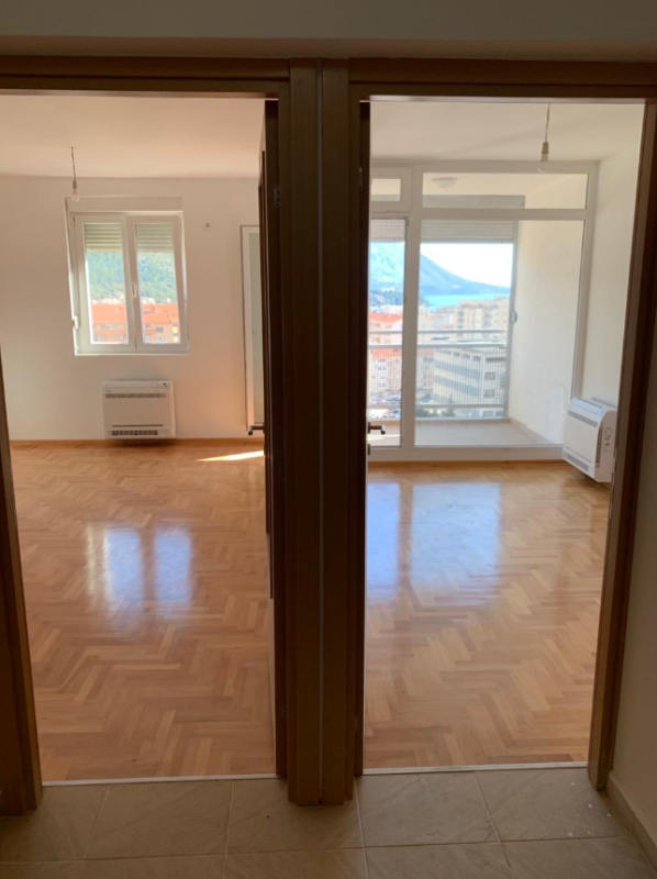 Apartment for sale with sea view in Budva.