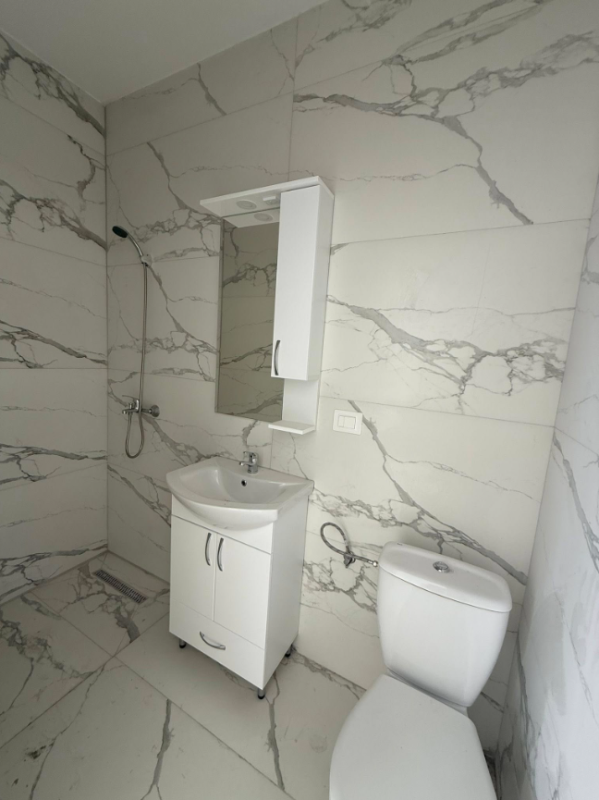 Apartment with sea view for sale in Utjeha.