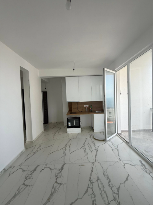 Apartment with sea view for sale in Utjeha.