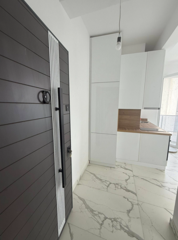 Apartment with sea view for sale in Utjeha.