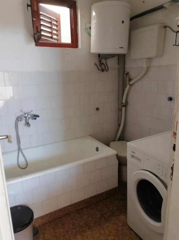 2 bedroom apartment for sale in Sutomore with garden share