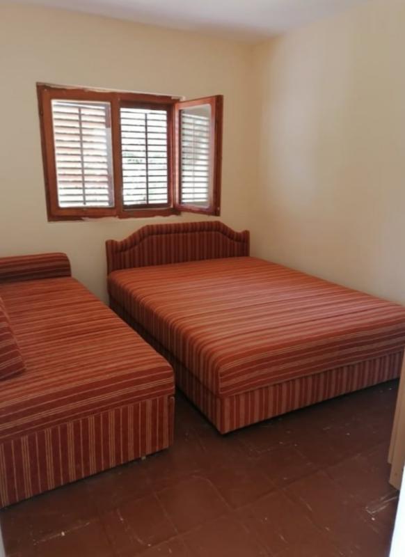 2 bedroom apartment for sale in Sutomore with garden share