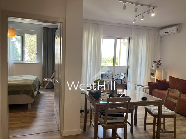Renovierte 1-Zimmer-Wohnung mit Meerblick in Petrovac