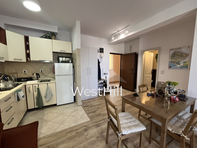 Renovierte 1-Zimmer-Wohnung mit Meerblick in Petrovac