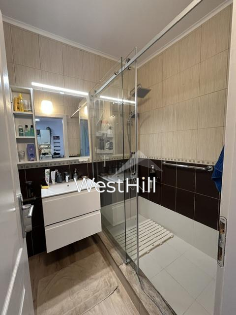 Renovierte 1-Zimmer-Wohnung mit Meerblick in Petrovac