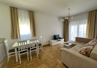 Two-bedroom apartment for rent in Budva, Maslina