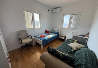 Two-bedroom apartment for sale in Petrovac with sea view