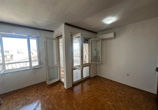 Prodaje se dvosoban stan u Baru, blizu mora