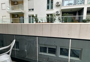 Prodaje se dvosoban stan u Bečićima, 61m²