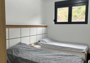 Prodaje se dvosoban stan u Bečićima, 61m²