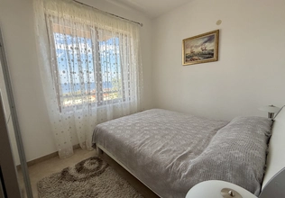 Dvosoban stan na prodaju, Petrovac, pogled na more
