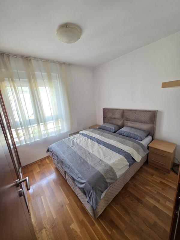Helle 1-ZW in Budva-Zentrum, 200 m zur TQ Plaza, 300 m zum Meer