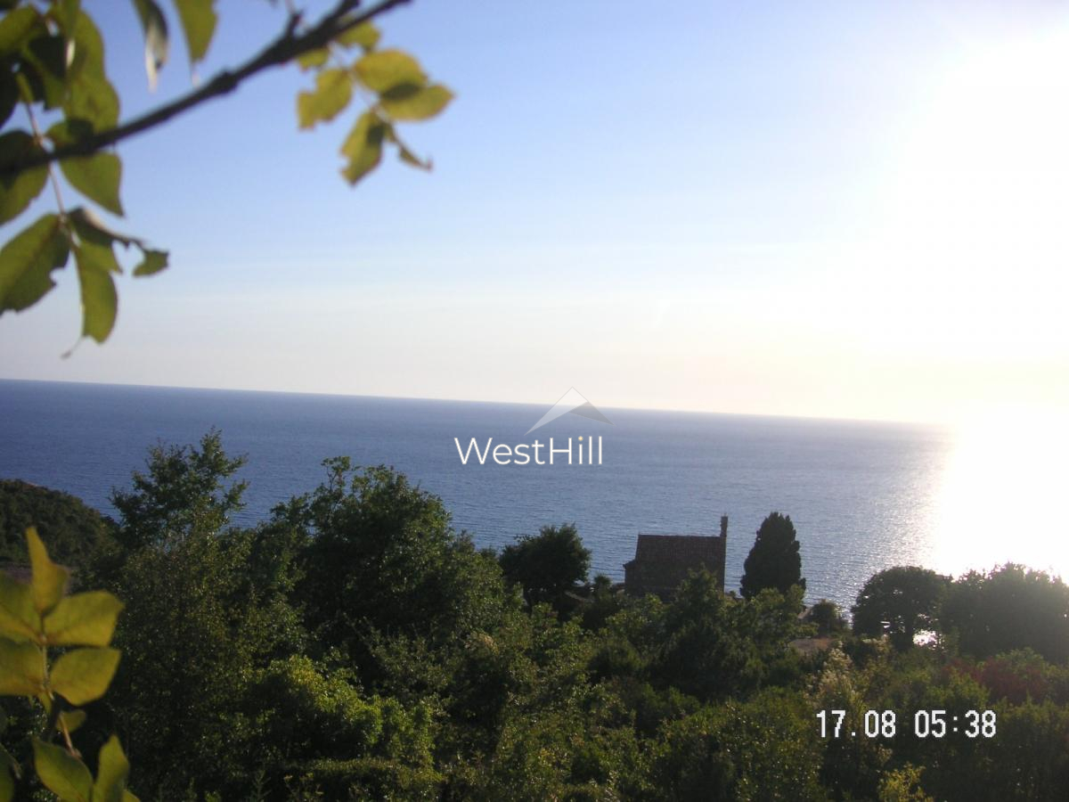 Urbanized plot for two villas in Sveti Stefan - Blizikuce area