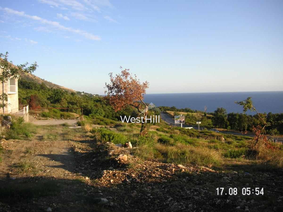 Urbanized plot for two villas in Sveti Stefan - Blizikuce area