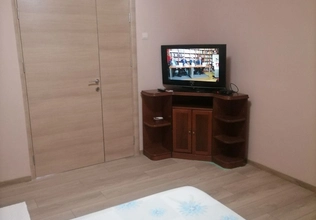 2 bedroom apartment before the season in Budva