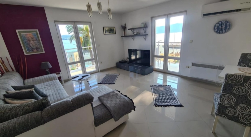2 bedroom apartment in Tivat