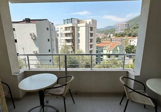 Stan sa 2 spavaće sobe blizu mora u Rafailovićima
