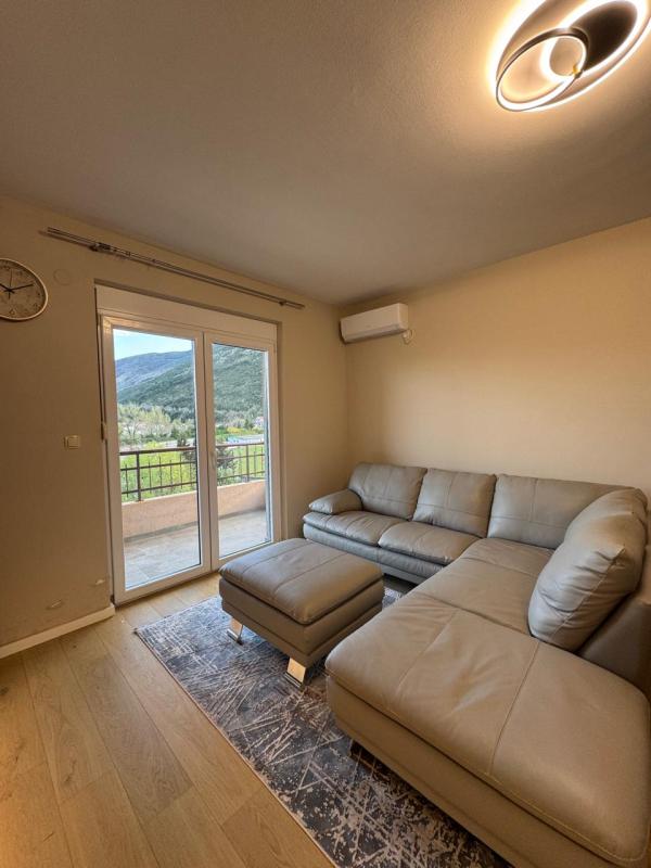 3-Bedroom 84 m2 Apartment for Sale Near the Sea in Igalo