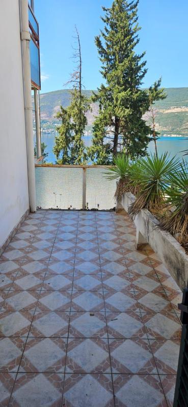 3-Zimmer-Wohnung von 93 m2 mit Meerblick in Topla zu verkaufen