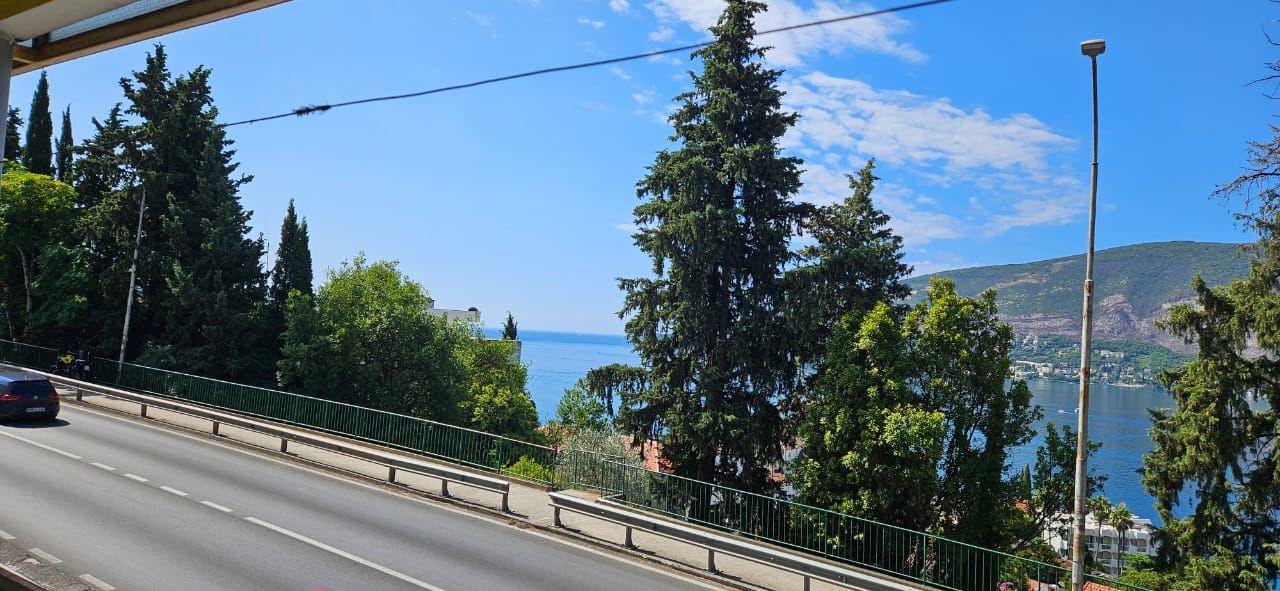 3-Zimmer-Wohnung von 93 m2 mit Meerblick in Topla zu verkaufen