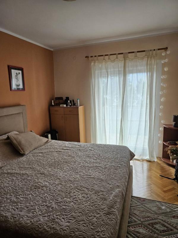 3-Zimmer-Wohnung von 93 m2 mit Meerblick in Topla zu verkaufen