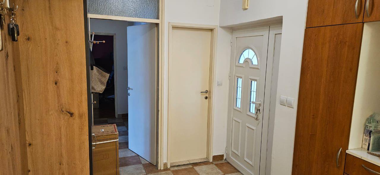 3-Zimmer-Wohnung von 93 m2 mit Meerblick in Topla zu verkaufen