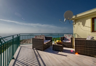 Haus mit 3 Schlafzimmern, Meerblick und Pool in Krimovica