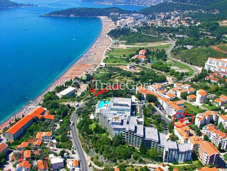 3-х этажная  вилла (апартаментского  типа)в курортном местечке Бечичи.