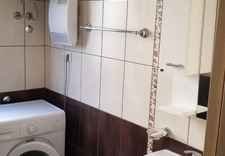 Haus mit 4 Schlafzimmern in Lastva in einer Wohnanlage mit Pool