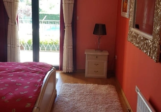 Haus mit 4 Schlafzimmern in Lastva in einer Wohnanlage mit Pool