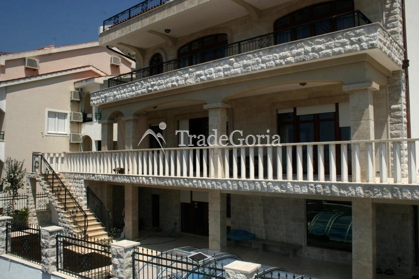 4-storey villa in Petrovac