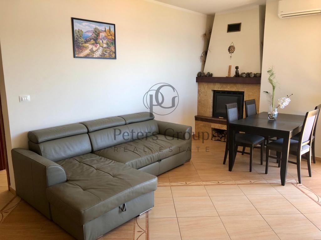 Legalni dvosobni stan, prva linija do mora, panoramski pogled