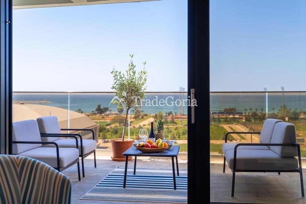 Spacious luxury designer apartment with panoramic sea view in modern complex in Bar