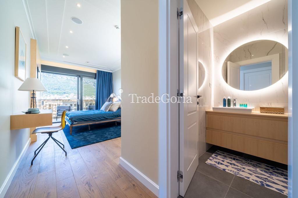 Spacious luxury designer apartment with panoramic sea view in modern complex in Bar