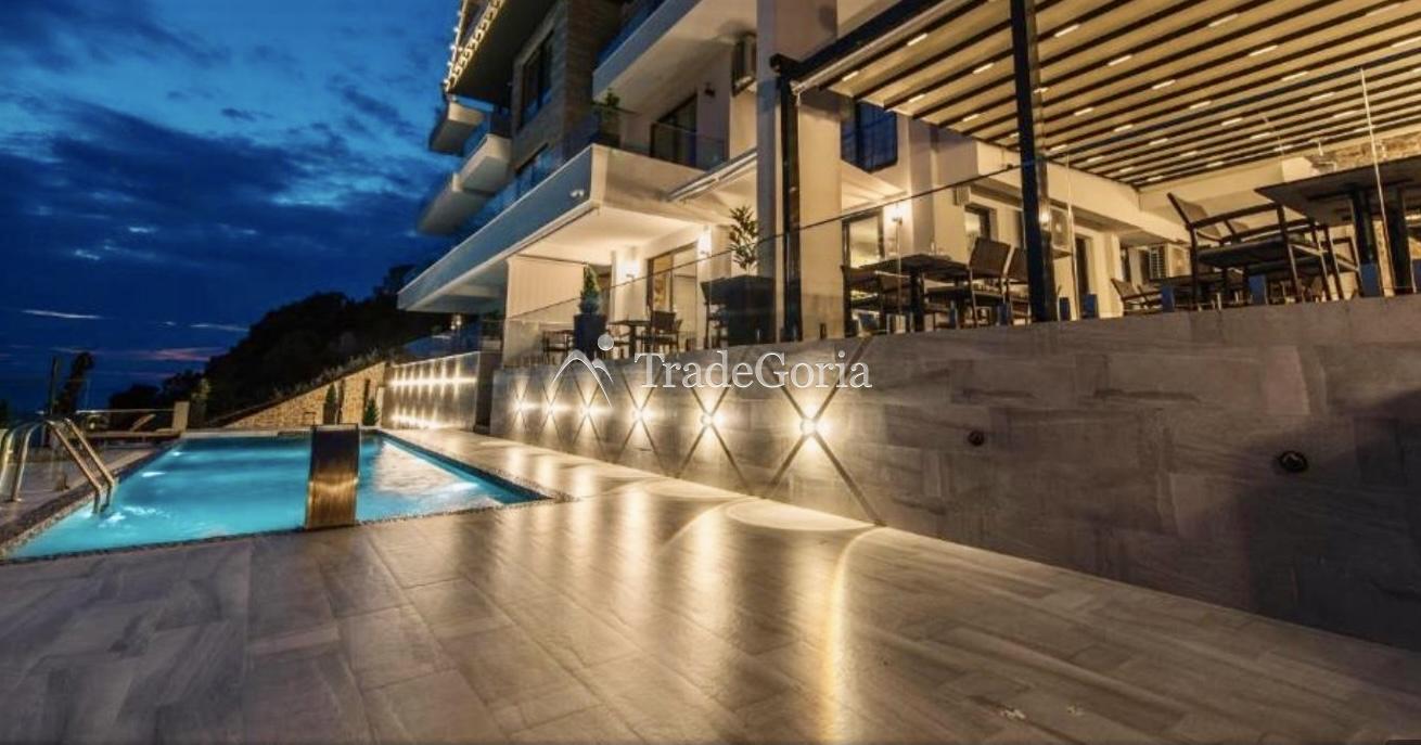Comfortable 2-Bedroom Apartment in a 4-Star Apart-Hotel with Pool, by the Sea in Dobry Vody