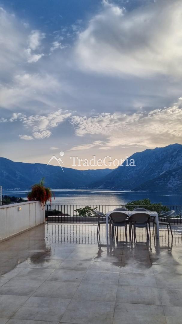 Two-story villa in Risan with a spacious roof terrace and stunning bay views