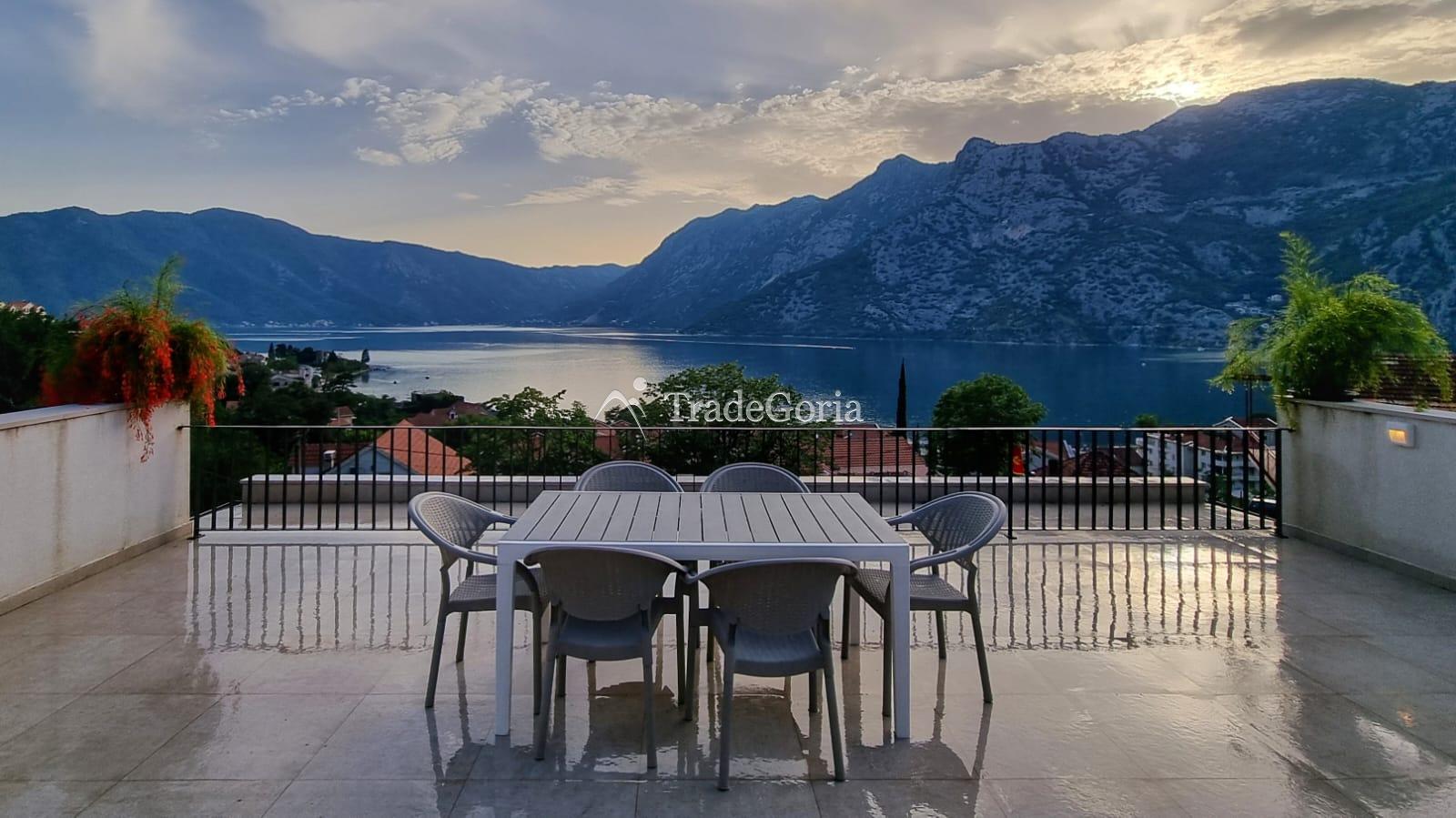 Two-story villa in Risan with a spacious roof terrace and stunning bay views