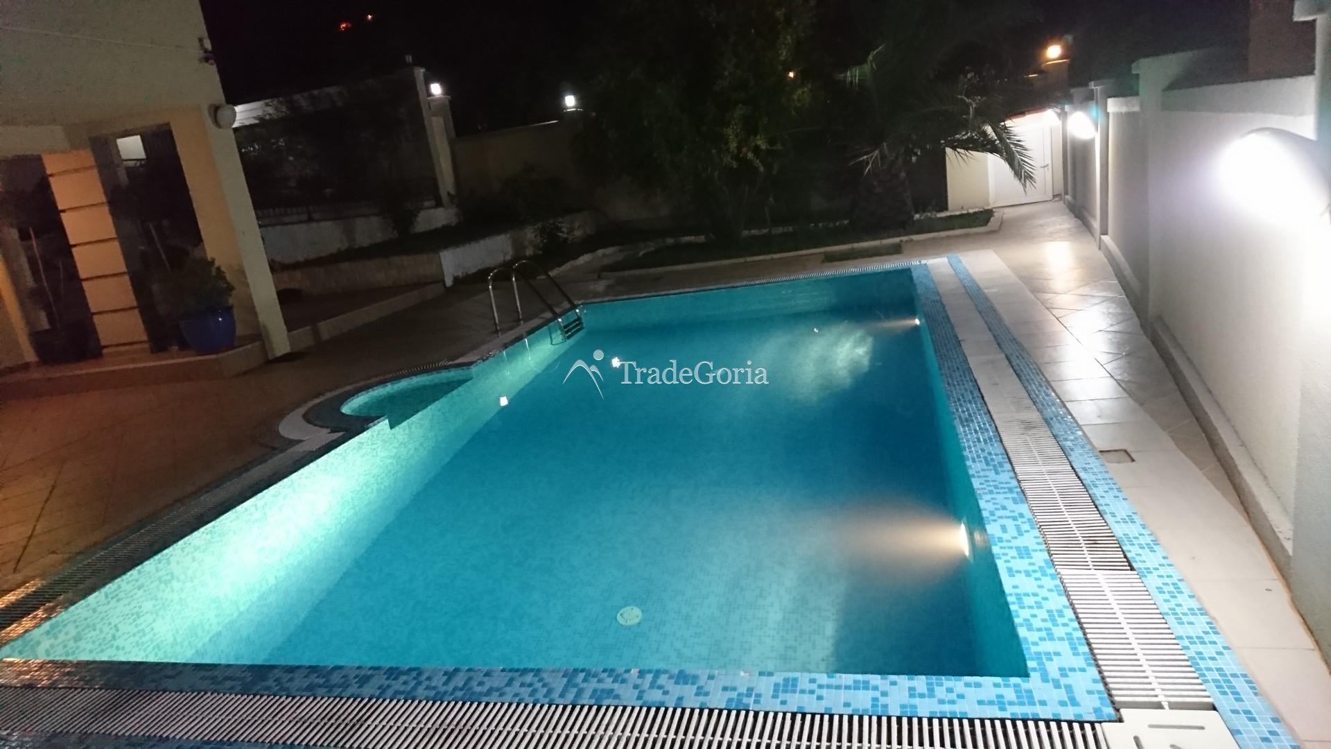Beautiful villa in the resort village of Uteha, just 300 m from one of the cleanest coves, on the c