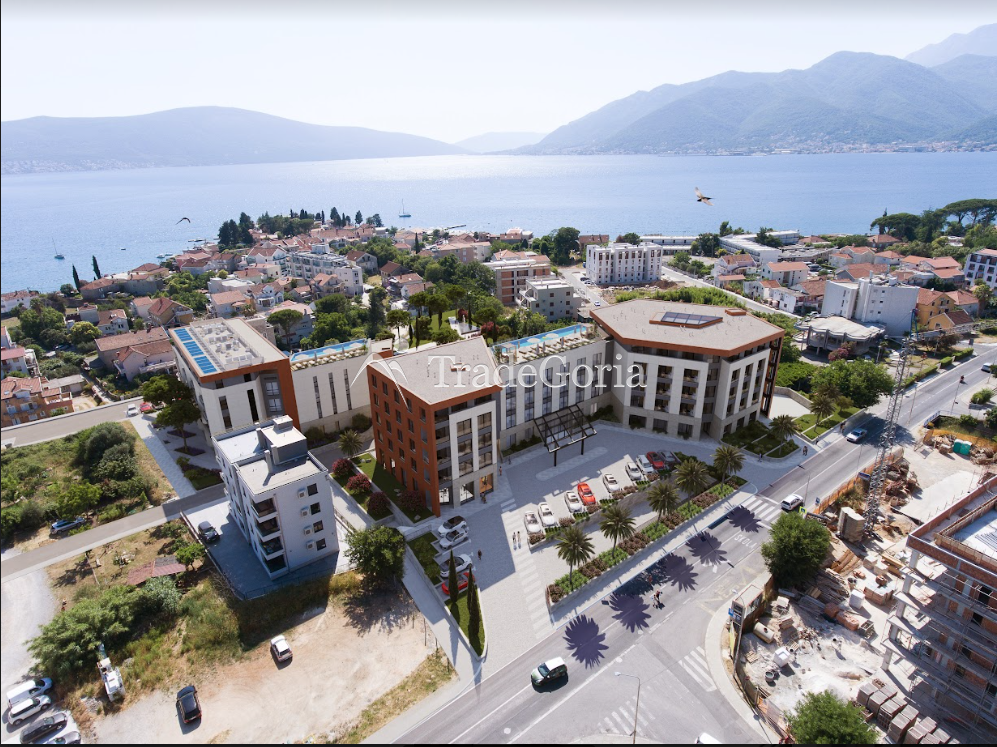 Dvosoban apartman u premium klasi hotel-tip kompleksa sa bazenom na krovu i spa centrom u Seljanovu