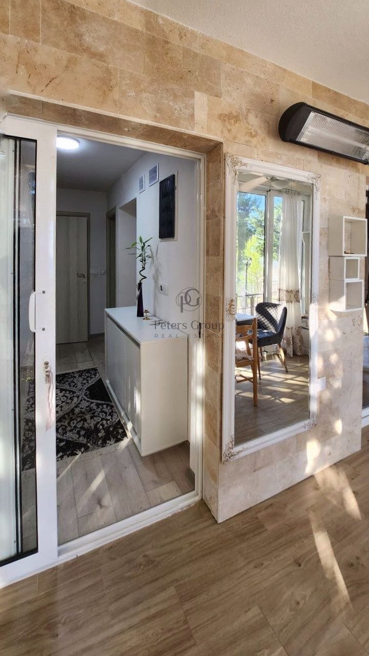 Compact 3-level house near sea, pine greenery, Bar suburbs