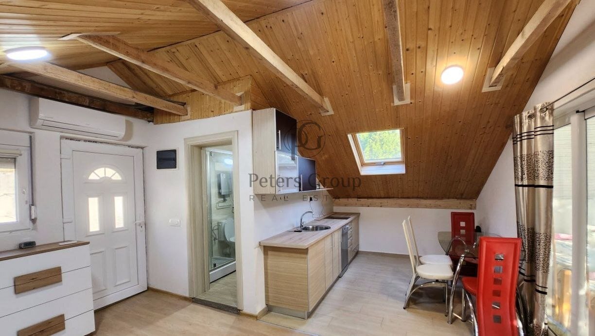 Compact 3-level house near sea, pine greenery, Bar suburbs