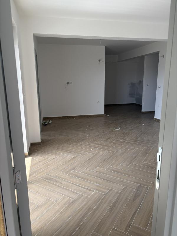 A 2-bedroom apartment for sale in a complex under construction in Baošići.