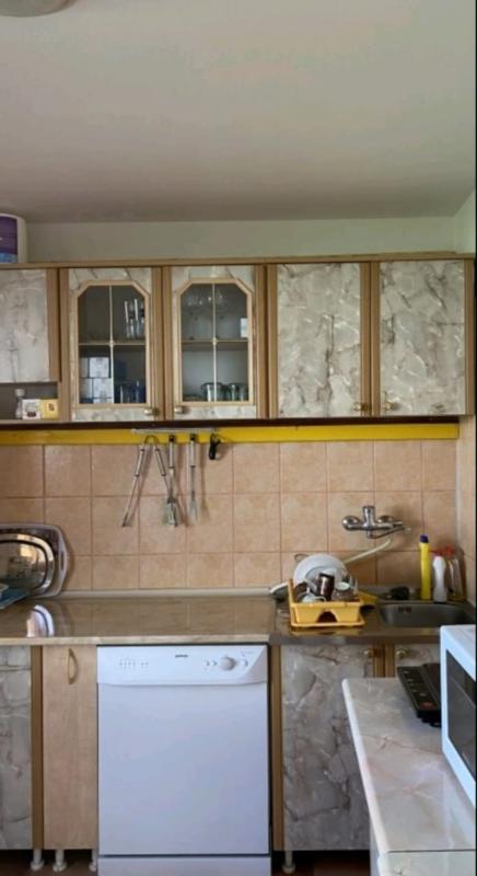 A family house in an Old Bar is for sale.