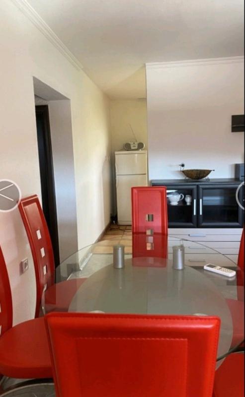 A family house in an Old Bar is for sale.