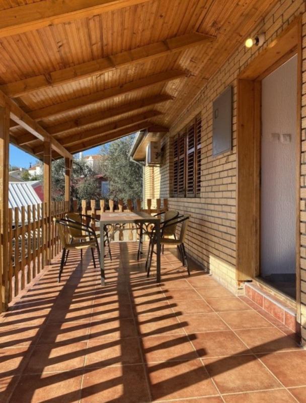 A family house in an Old Bar is for sale.
