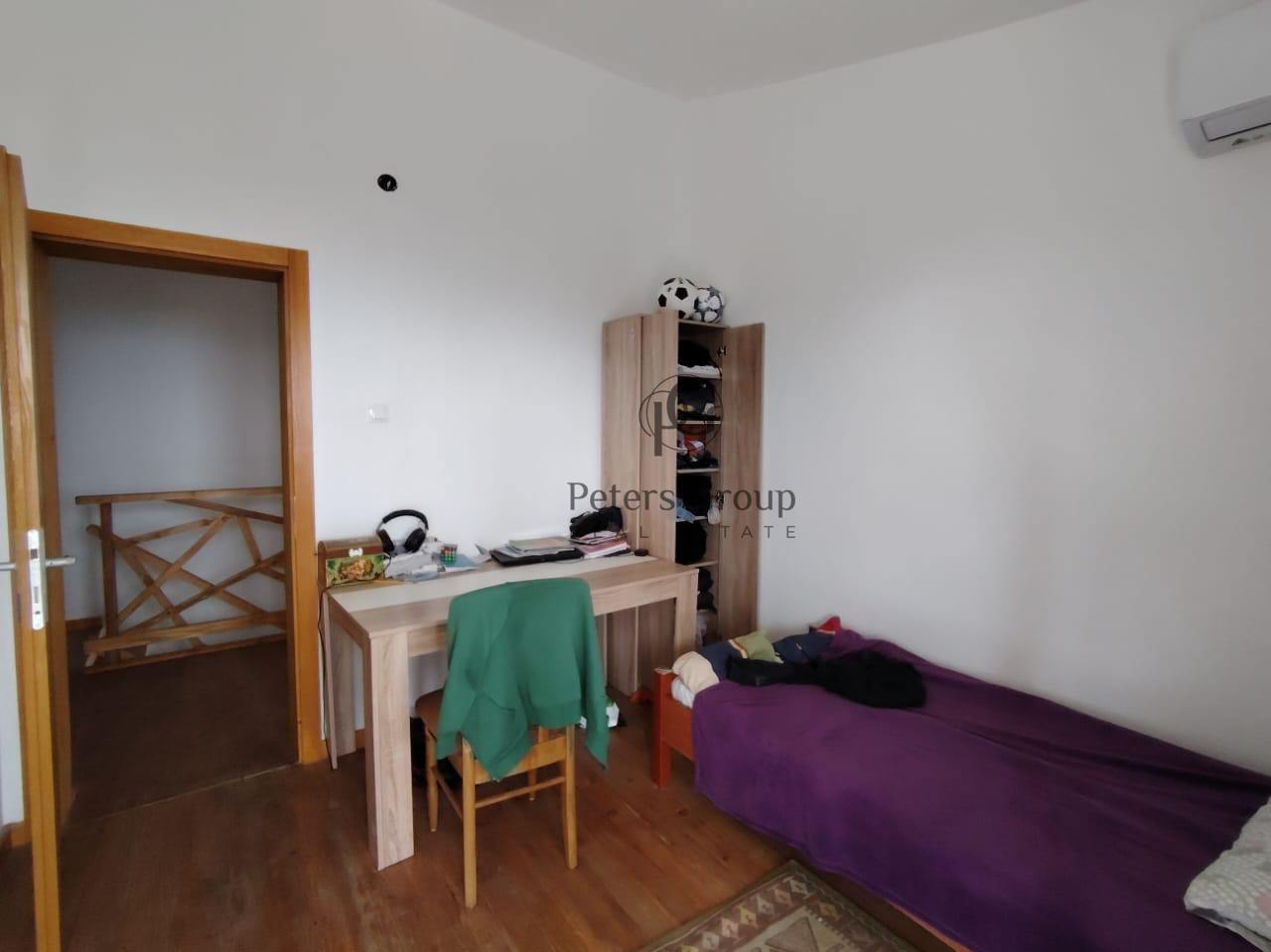 A panoramic duplex house with a large plot for sale in Sutomore, Zagrađe.