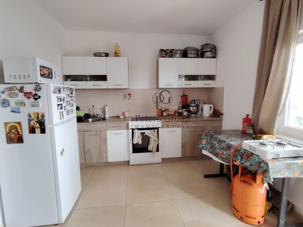 A panoramic duplex house with a large plot for sale in Sutomore, Zagrađe.