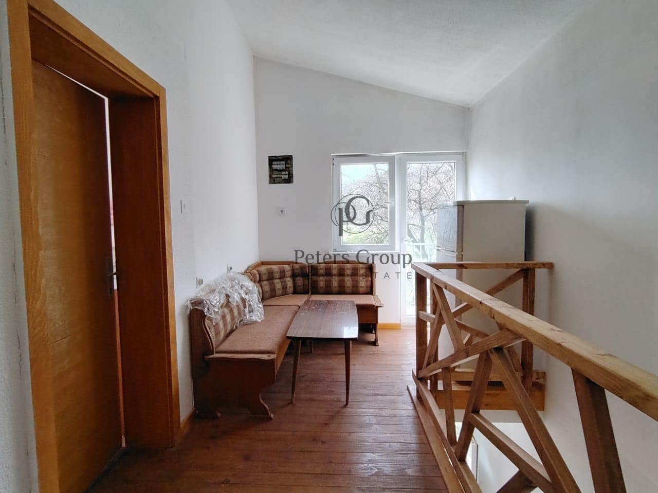 A panoramic duplex house with a large plot for sale in Sutomore, Zagrađe.